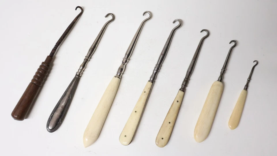 Anciens Ensemble de 7 Crochets Lacets Bottines Corsets XIXe siècle - Photo 2/4