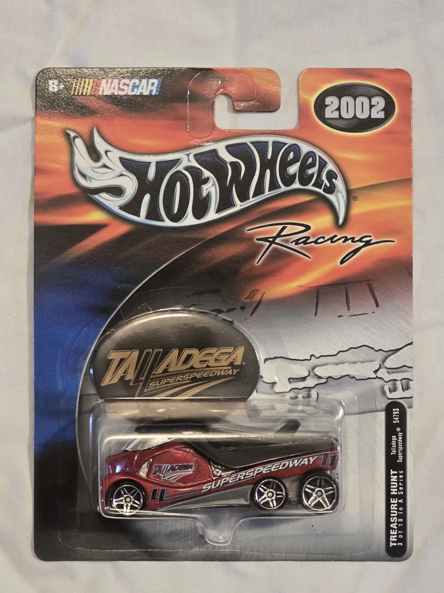 Hot Wheels Treasure Hunt 2002 Vehicle Year Diecast Racing Cars for