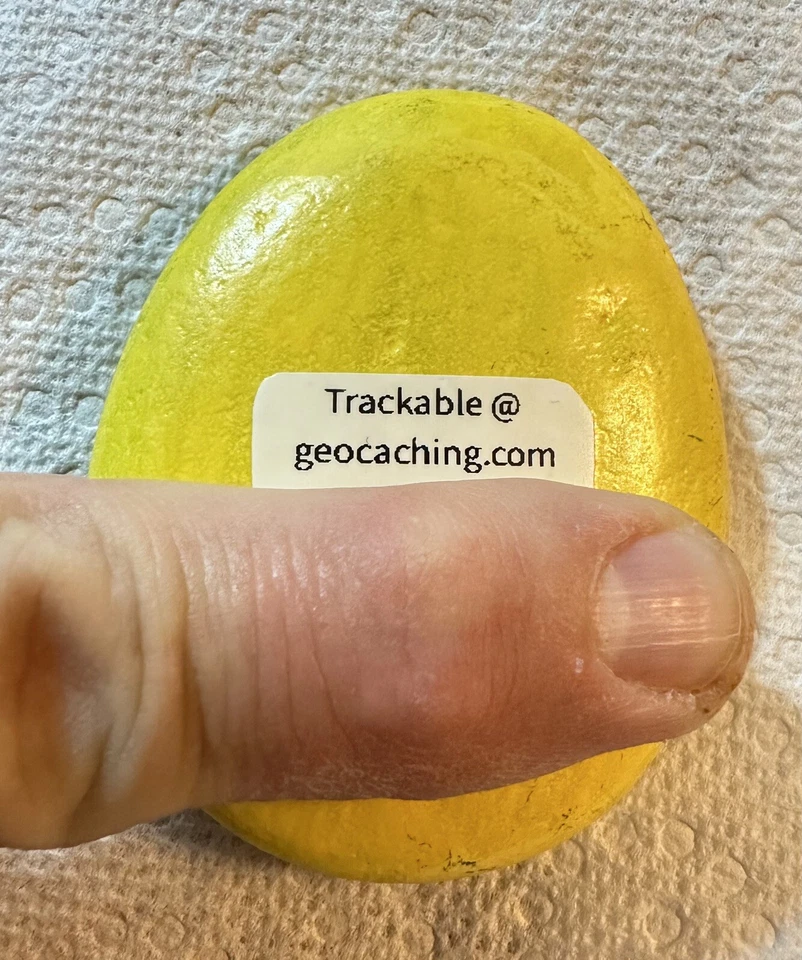 M&M hand painted Geocaching Trackables - Image 4 of 4