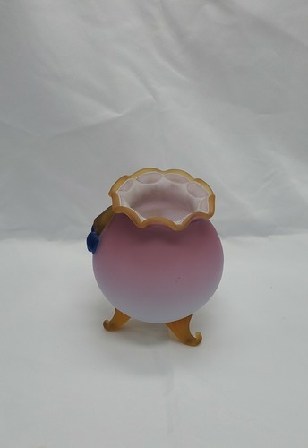 Peach Blow Satin Glass Fish Bowl Vase with Applied Feet and Detailing - Picture 7 of 9