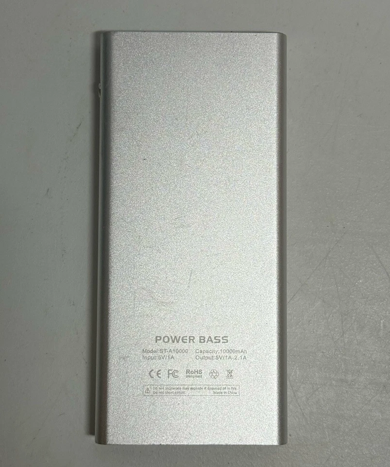 Banco de alimentación Satechi Power Bass 10.000 MAH ST-A10000 Foto 4 de 4