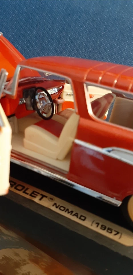 ROAD LEGENDS YAT MING 93089 CHEVROLET NOMAD 1957 IN SCATOLA anni 90 - Immagine 4 di 4