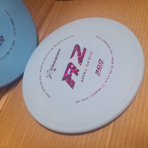 NEW Prodigy Disc 300 A4 - 174g usa foil & A2 300 - 172g purple foil made in USA - Picture 2 of 8