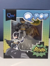 NIB QMX Q-Pop Classic TV Series Batman Vinyl Statue Figure Loot Crate Exclusive