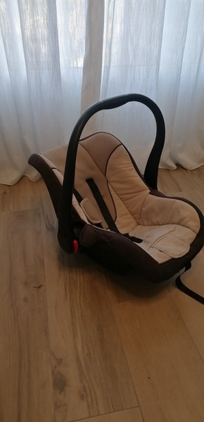 Silla De Paseo edad 0-3 años. Tes asientos incluido el necesario para el coche