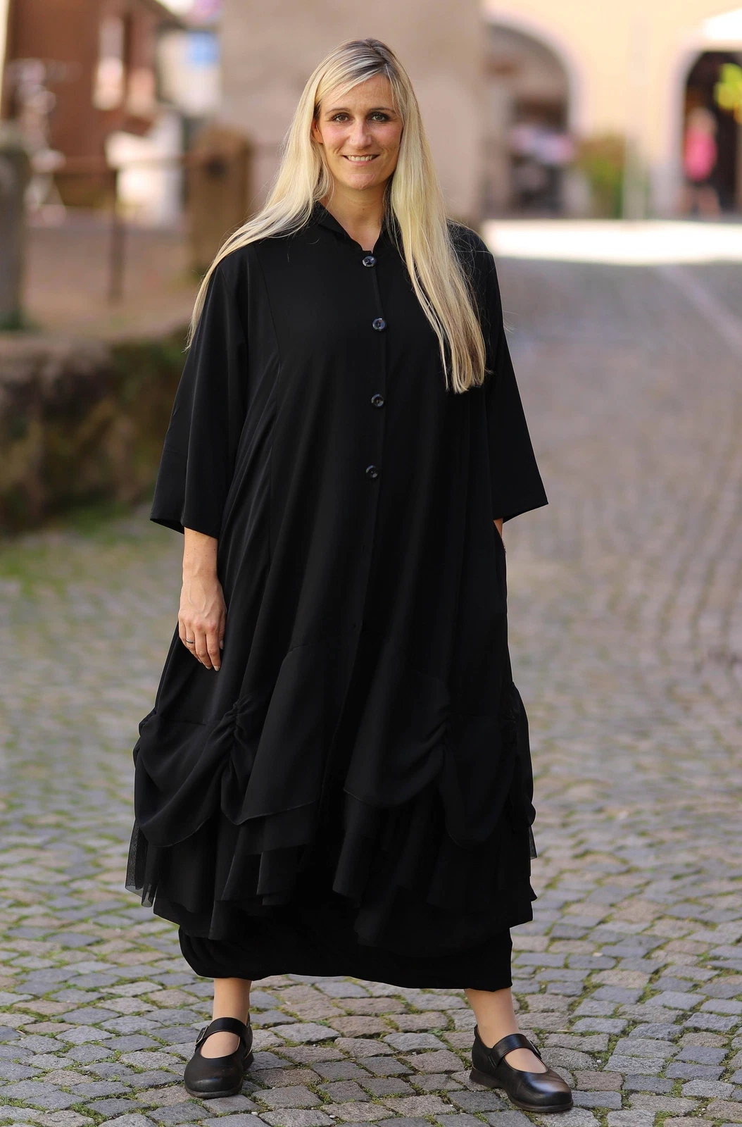 Bild 9 von 16