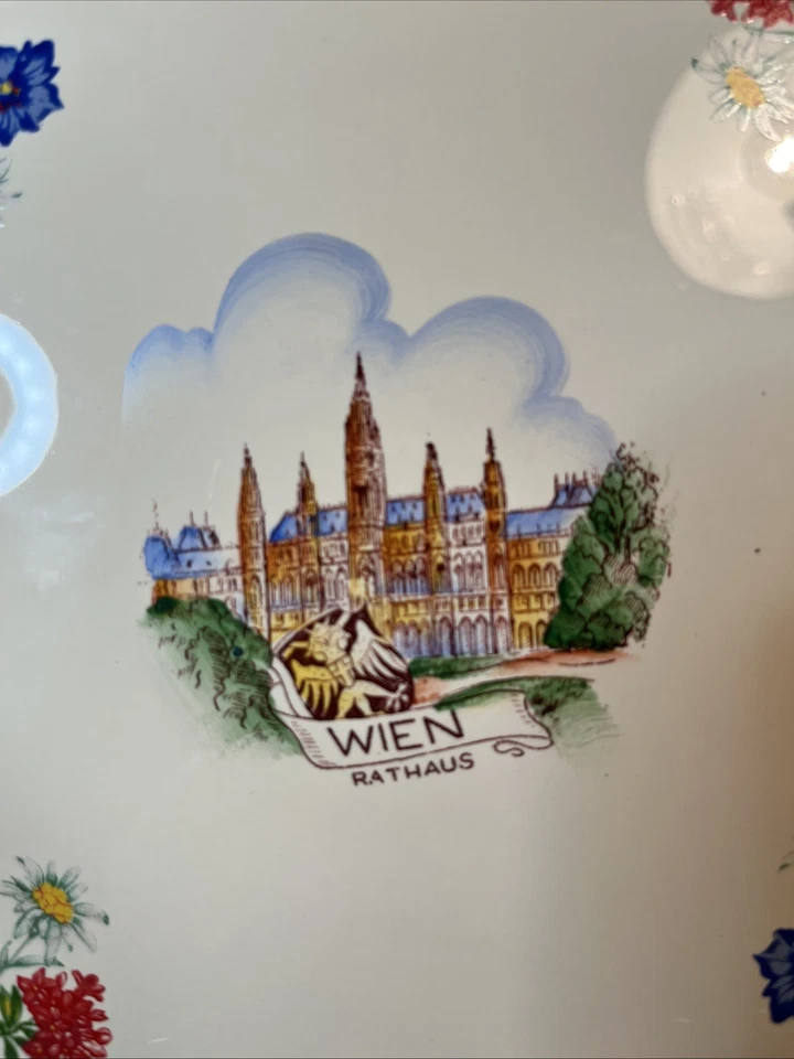 Antiguo remache de metal de porcelana dorado pintado a mano por Ernst Renz Alemania Foto 2 de 4