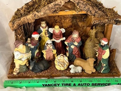 Nativity Manger Scene 11 pc Ceramic Set 13'' Wide,  6'' Deep,  10'' Tall