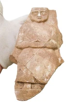 SUPERB ANCIENT NEAR EASTERN STONE PANEL DEPICTING RULER, 3000BCE