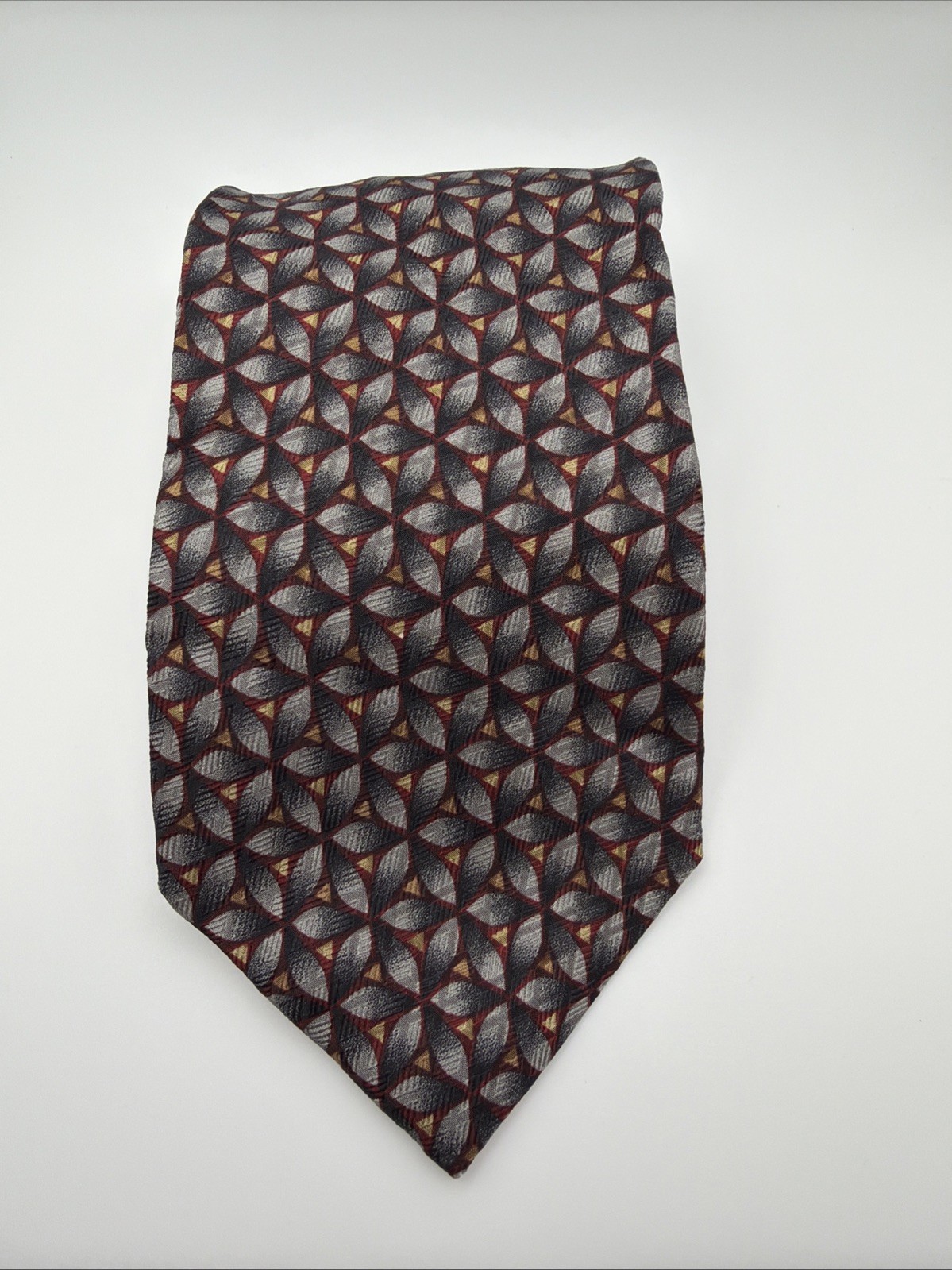 Jhane Barnes Tie Mens  Gray Geometric 100% Silk Necktie Made In Italy 57 X 3 1/2