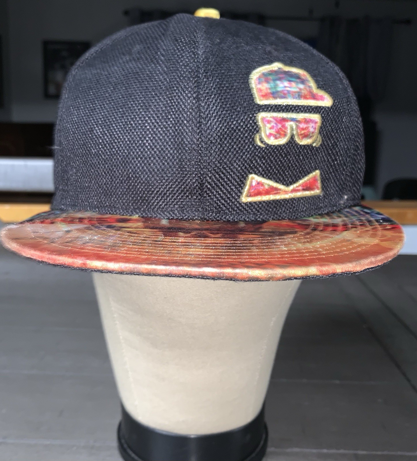 Picture 2 of 24