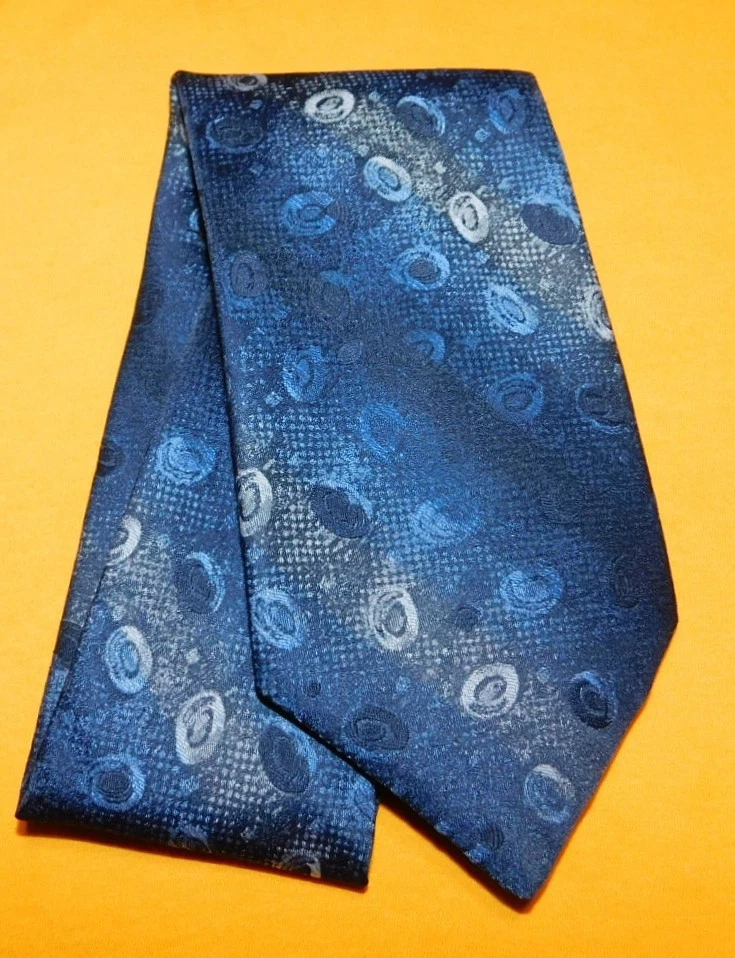 YVES SAINT LAURENT DISCOS AZUL/CINZA MOTIVO GRAVATA POLIÉSTER - GRAVATAS - GRAVATAS DE DESIGNER. - Imagem 2 de 3