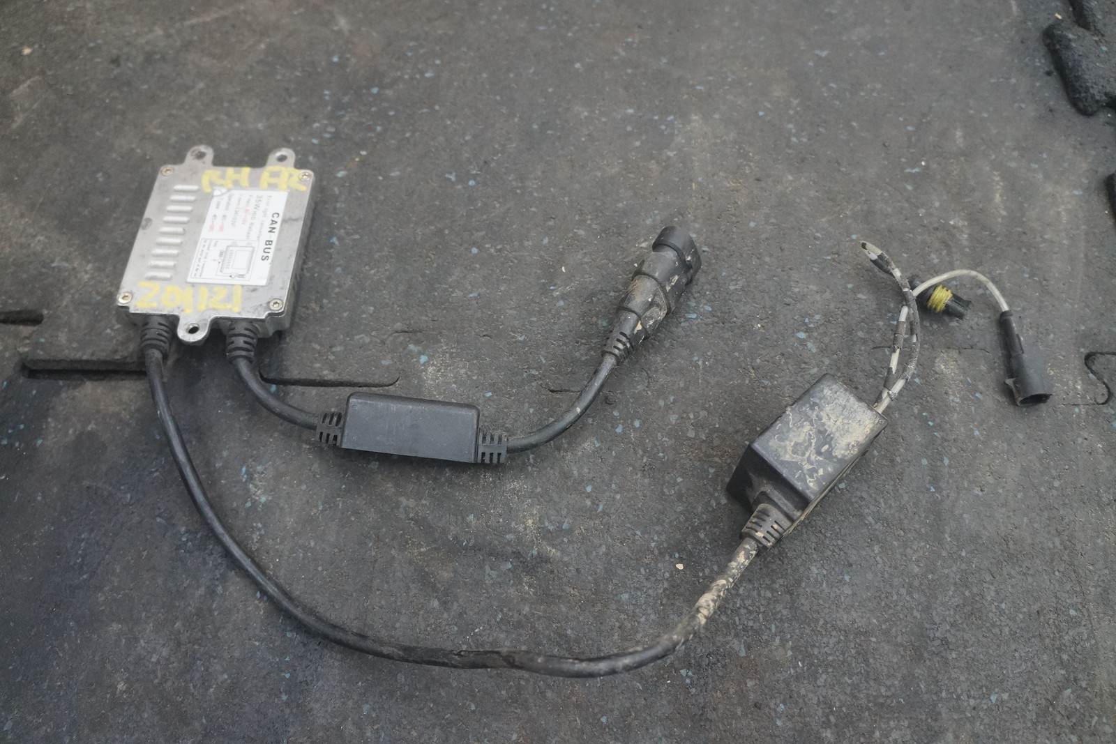 Headlight Xenon Diginal Premiumn Slim Ballast Control Module Bentley Arnage T 02