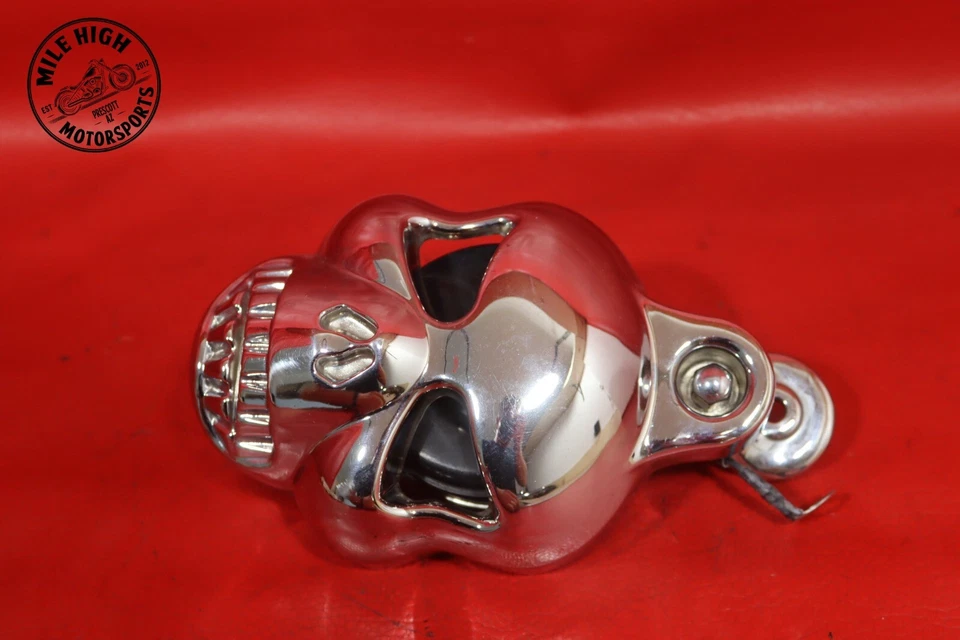 2015 HARLEY-DAVIDSON HERITAGE SOFTAIL CLASSIC FLSTC SKULL HORN COVER W/ MOUNT - Image 3 of 4