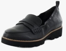 Vionic Leather Loafers, Size 8.5 . In Good Condition. Missing Insoles.