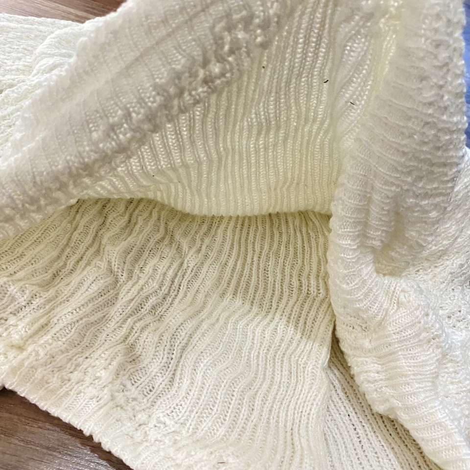 CLASS CLUB BABY - INFANT GIRLS WHITE HEAVY HOODED CARDIGAN SWEATER - SIZE NB - Imagem 3 de 4