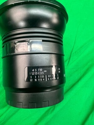 Hasselblad 28mm f/4.0 Ultra-Wide Angle Auto Focus Lens for Hasselblad 28mm f/4.0 Ultra-Wide Angle Auto Focus Lens for