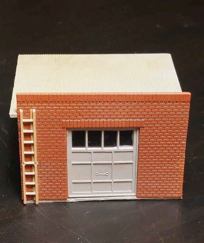 HO OO Scale Red Brick Fire Station Garage Building Layout Structure Built Up