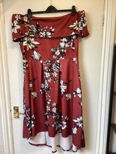 Stunning Boohoo floral off-the-shoulder dress Size 22