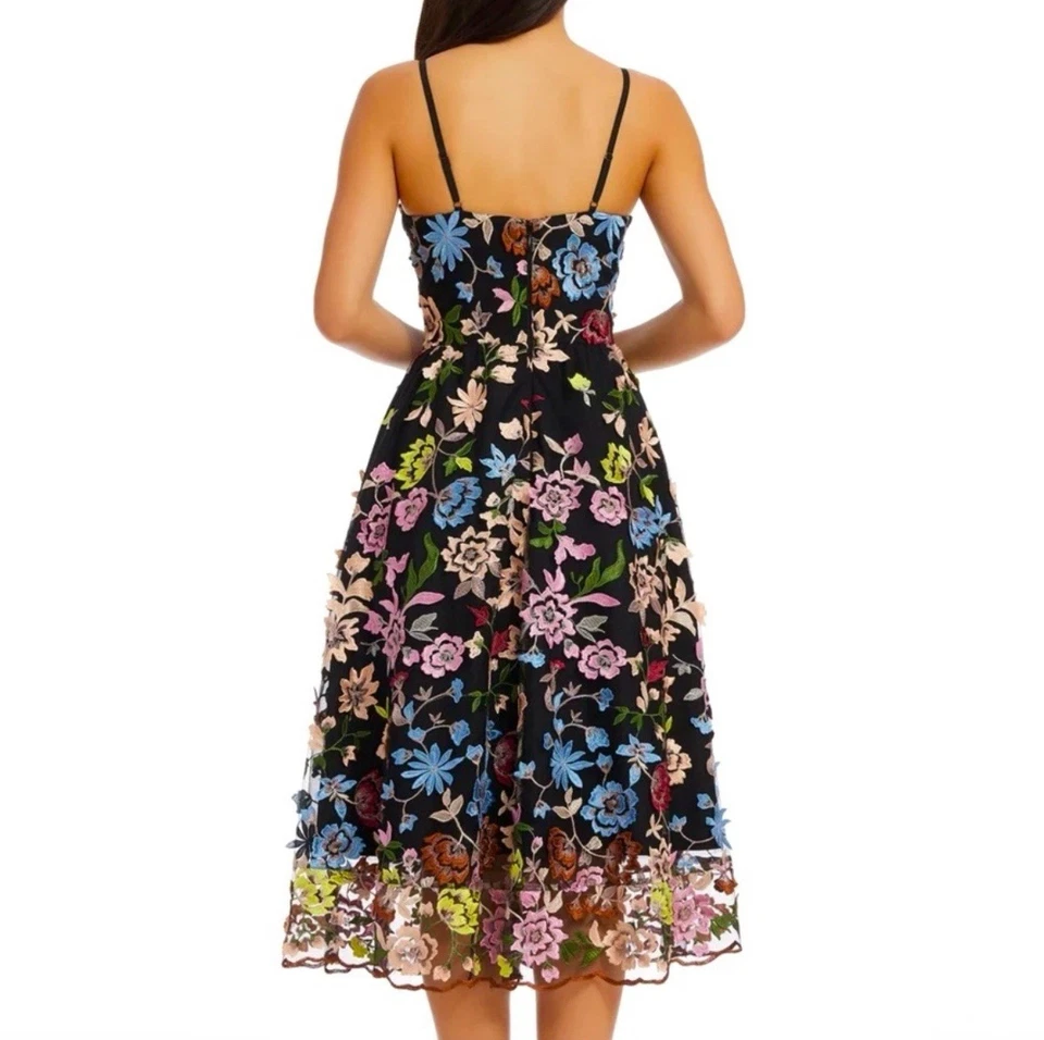 VESTIDO LA POBLACIÓN Maren Clavel Floral Vestido Boda Boho Cóctel Talla Grande Foto 3 de 4