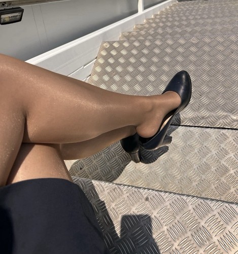 CABIN CREW Tights - See Description (FF) - Picture 2 of 2