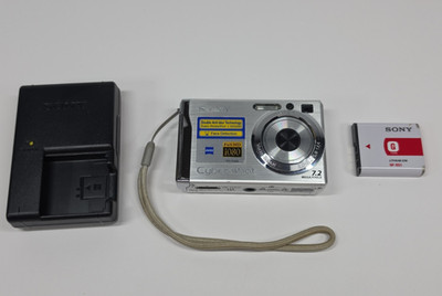 Sony Cyber-shot DSC-W80 Digital Camera 7.2MP with Carl Zeiss Lens