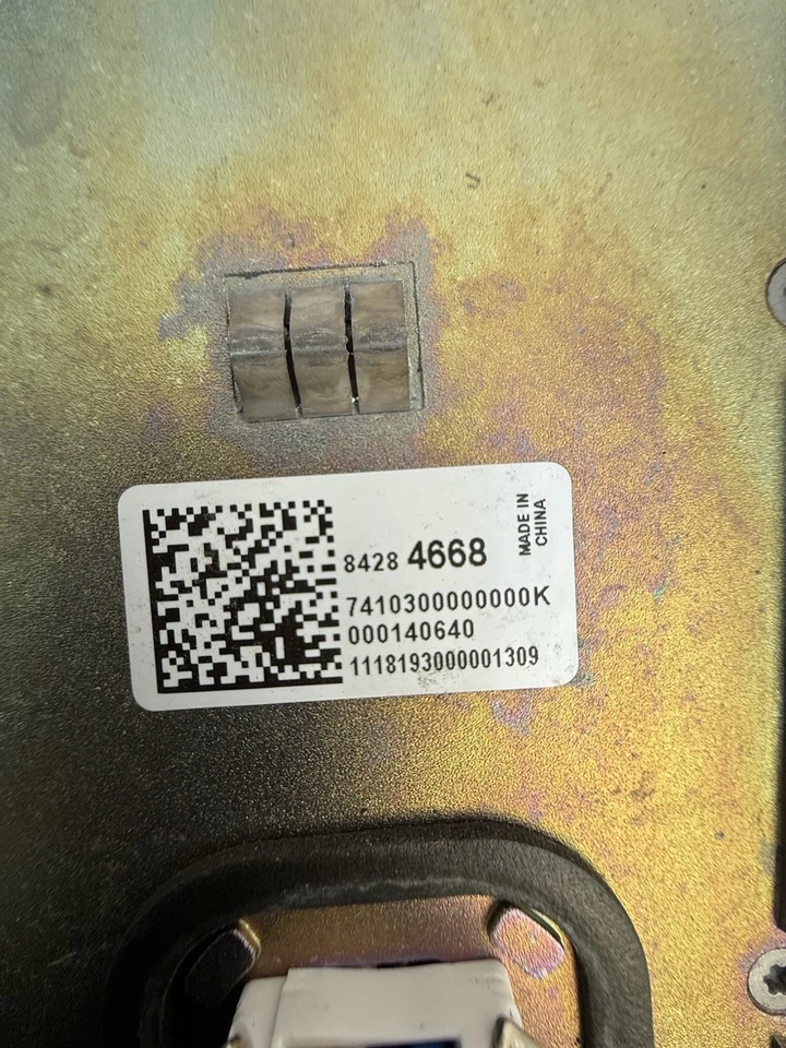 Chevrolet Equinox 2018-2021 techo superior trasero antena aleta de tiburón OEM Foto 2 de 4