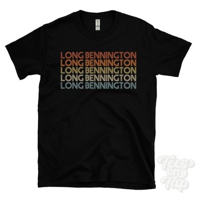 LONG BENNINGTON WIEDERHOLTES RETRO-STIL T-SHIRT Herren & Damen UK Ortsname Geschenk