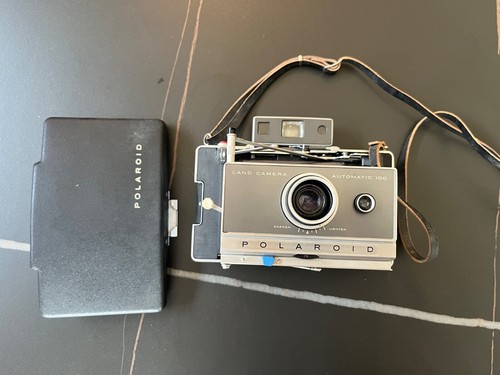 3 Vintage Polaroid Camera Model 100 220 320 Folding Land w/Covers Good Condition - Picture 2 of 24