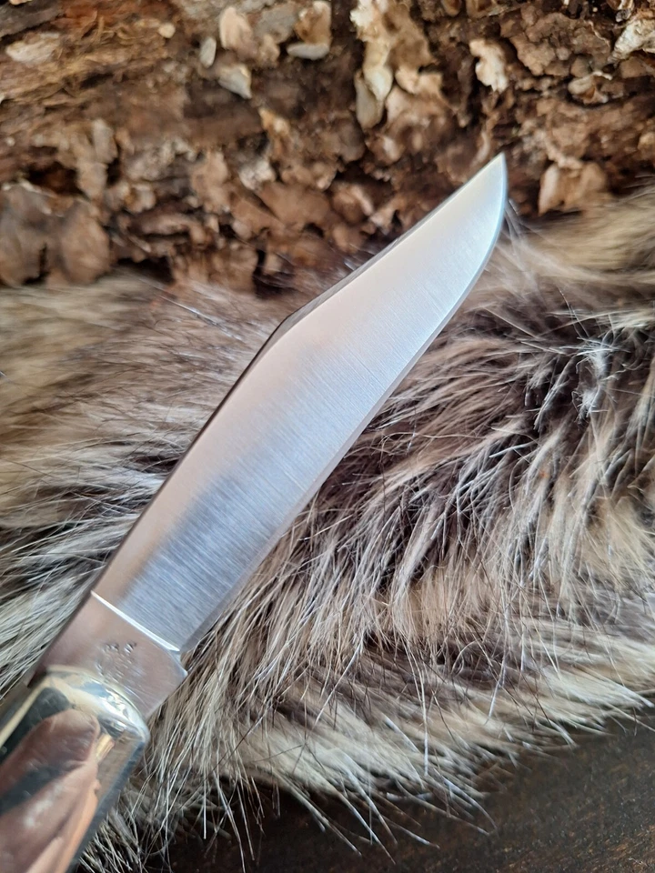 Faca de bolso Queen Dan Burke grande papai Barlow com serra corte osso multicolorida marrom - Imagem 3 de 4