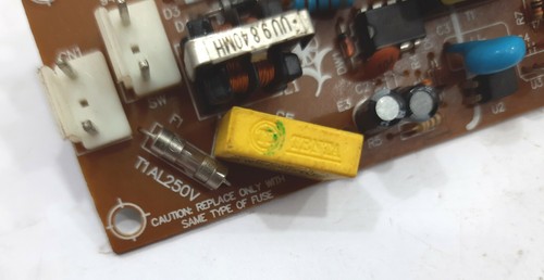 YDF-028 REV 1.0 Power Supply PCB Board T1AL250V Input 220VAC Output 12 / 5 VDC - Picture 7 of 9