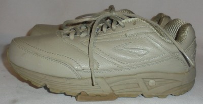 brooks linear platform running shoes