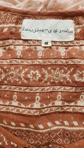 DAUGHTERS OF INDIA TOP Block Print Lurex Thread Puff Sleeves M - Picture 4 of 8