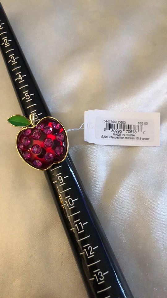 Betsey Johnson Gold Tone & Red Resin Apple Stretch Ring Pink Crystal Size 7.5 - Image 3 of 4