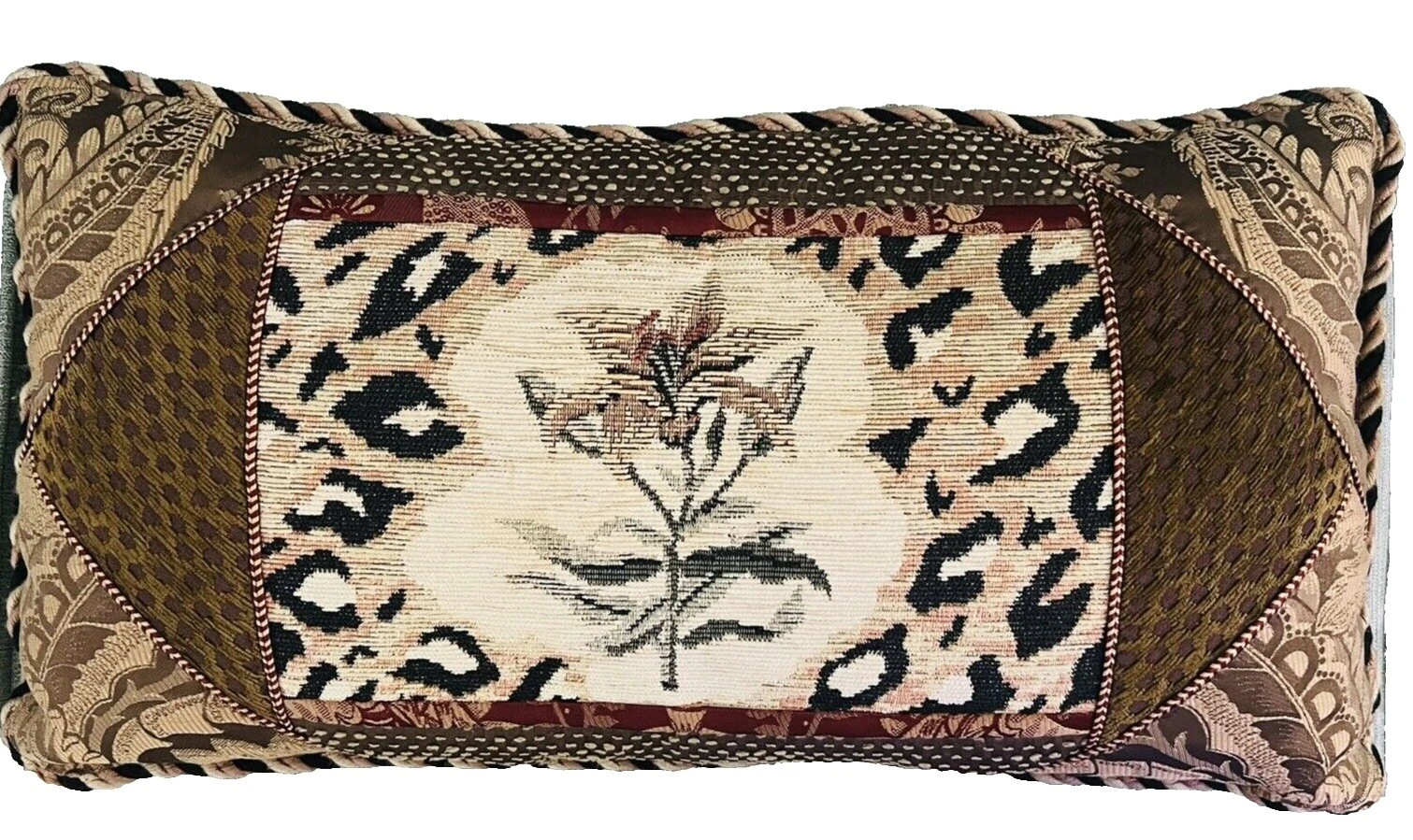 Jacquard Guestroom Animal Print Home Décor Pillows