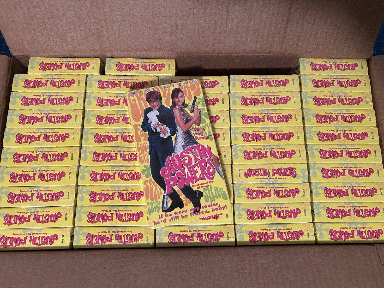 Austin Powers: International Man of Mystery (VHS, 1997) NEW Sealed FASC