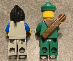 Vintage LEGO Castle: Forestmen-Smuggler's Hayride 1974: All 3 black feathers inc