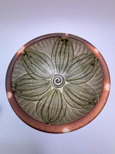 Holmes County Pottery Bowl Green Sunflower Stamped 6.5” - Picture 5 of 10