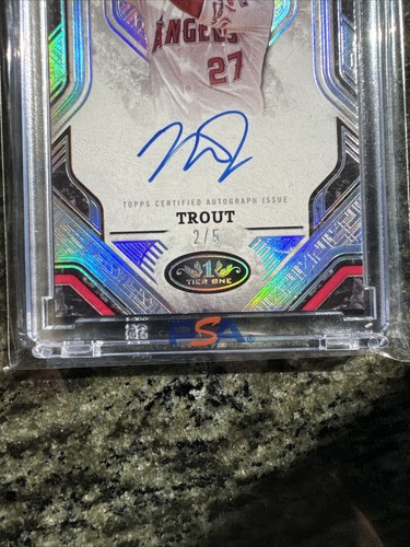 2025 Topps Tier One Mike Trout Prime Performers On Card Auto /5 SP - Picture 2 of 4