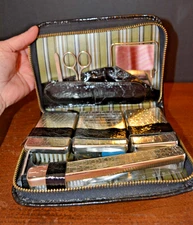 VTG Men's Travel Shaving Kit Pebbled Vinyl Zippered UNUSED Gold Tone Containers