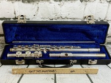Gemeinhardt 2SP Student Flute Features Silver...
