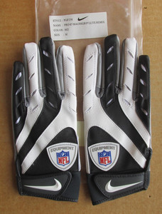 Nike Magnigrip Elite Football Gloves | eBay