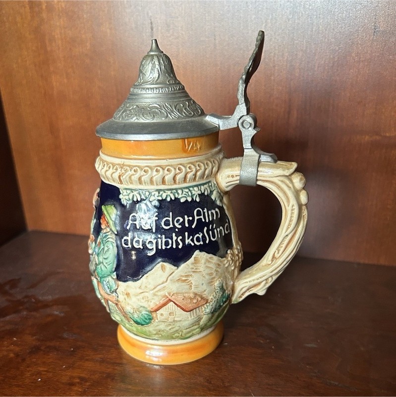 German Lidded Stein Western Germany Traditional Relief Design Breweriana