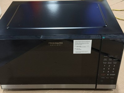 FRIGIDAIRE GALLERY 2.2 CU. FT MICROWAVE SENSOR COOKING - BLACK STAINLESS STEEL