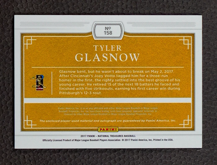 National Treasures Rookie Materials Signatures Gold 2017/49 Tyler Glasnow #158 Foto 3 de 3