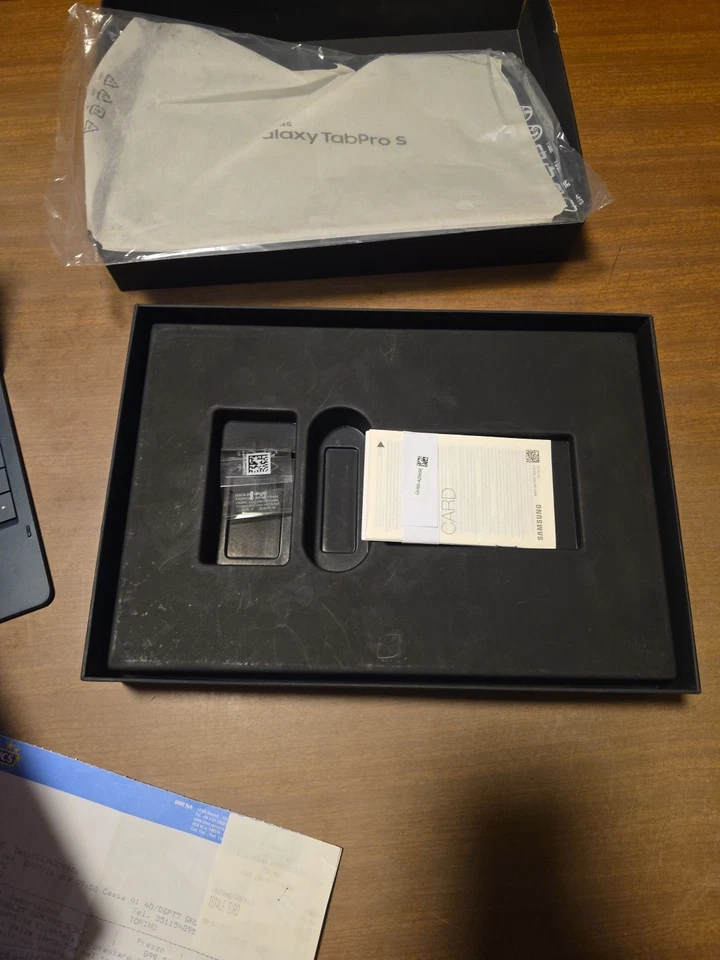 Samsung Galaxy Tab Pro S INTEL CORE M3 6Y30 4GB RAM 128GB SSD Windows 10 - Immagine 4 di 4