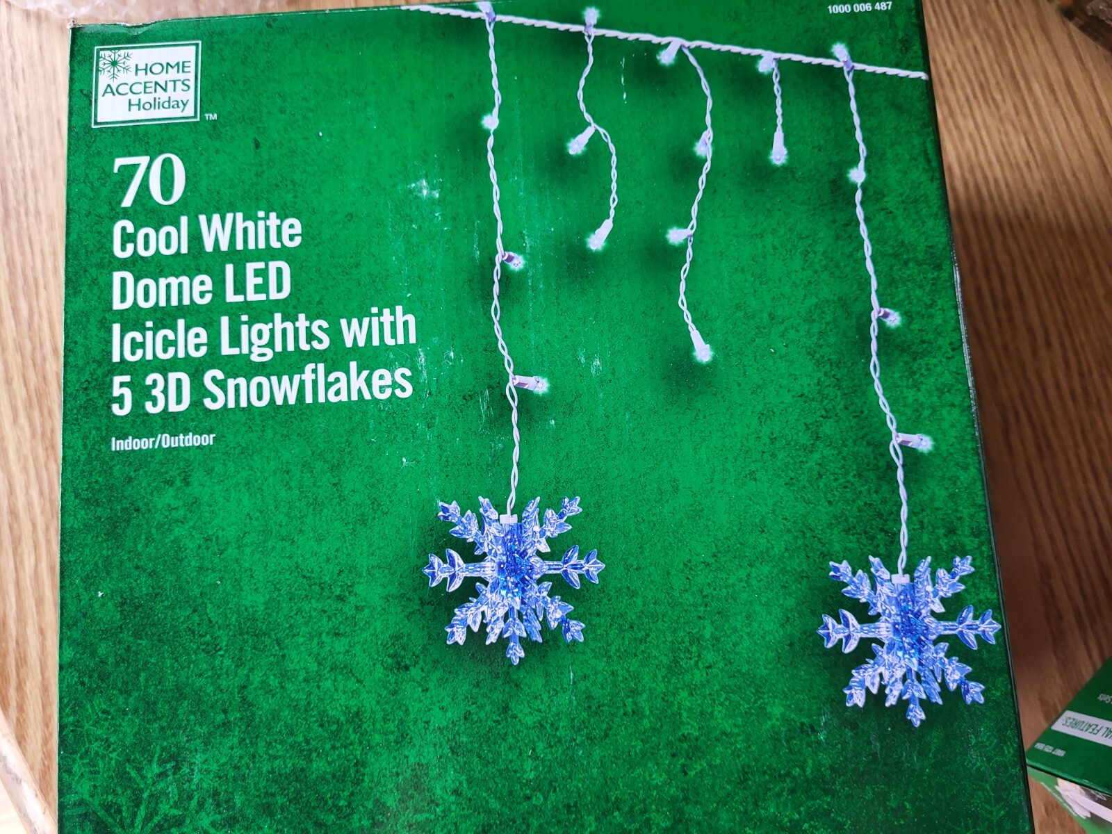 Holiday 70 Cool White Dome Icicle String LED Lights White Wire "5" 3D