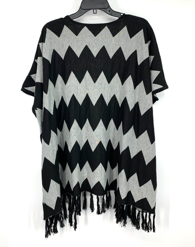 POL Ruana Poncho Womens Size Medium Gray Black Chevron Fringe Open Front - Picture 7 of 9