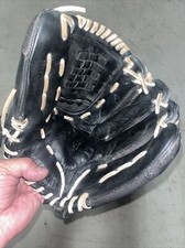 Demarini 12.5 inch A0725 SA125FP Baseball RHT Glove Black/Purple EUC!!!