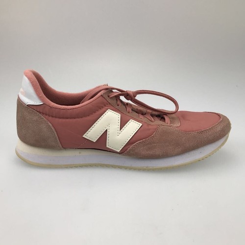 New Balance Womens 220 Running Shoes 